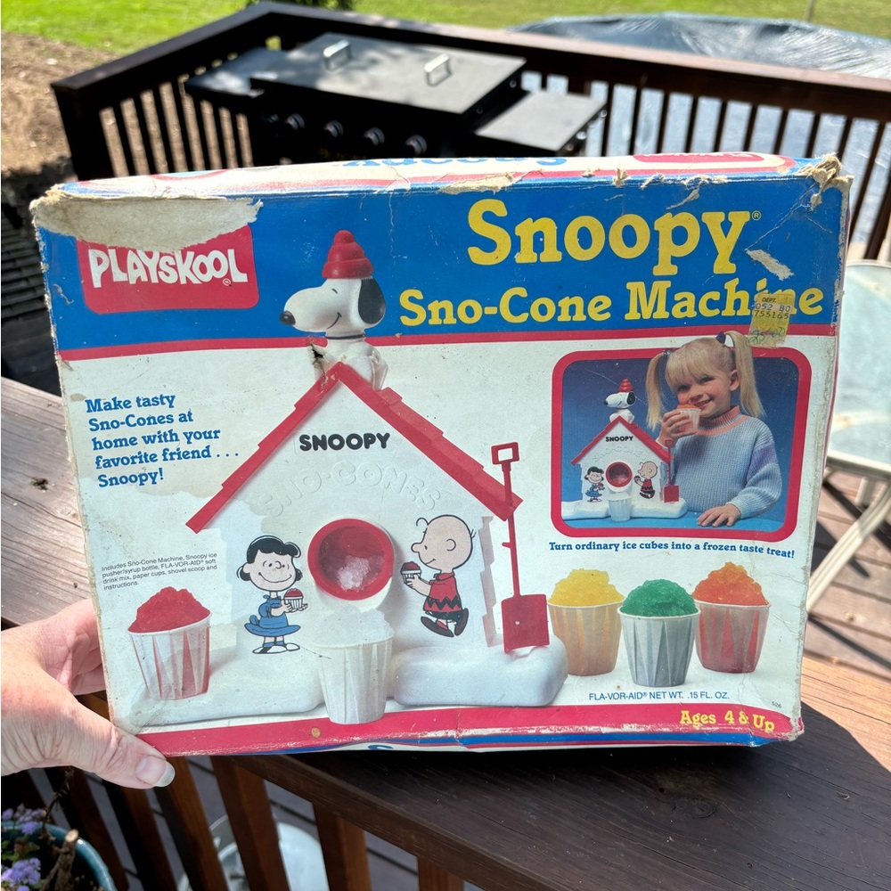 Snoopy Sno-Cone maker